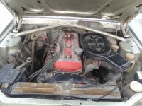 Motorcito, (apestaba de tierra la primera vez que lo vi) pero todo esta en su lugar de fabrica.