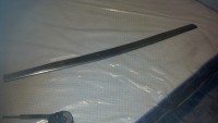 moldura bajo parrilla hay otras todas en buen estado los contorno de faros delantero hay estriberas de aluminio