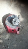 carcaza y motor de calefaccion funcionando $ 350 tambien estan todas las otras carcazas de ventilacion pero tengo que limpiarlas y dejarlas en condiciones