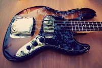 jazz bass sunburst.jpg